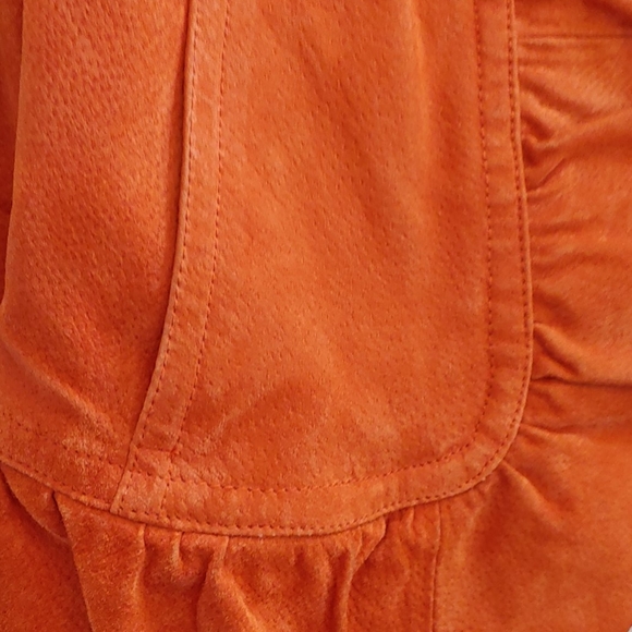 Leather Jacket - Picture 4 of 7